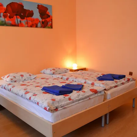 Letna I, Ii Lägenhet Prag